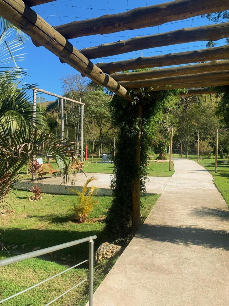Pousada E Restaurante Bora Bora Da Serra Sao Bento do Sapucai Εξωτερικό φωτογραφία